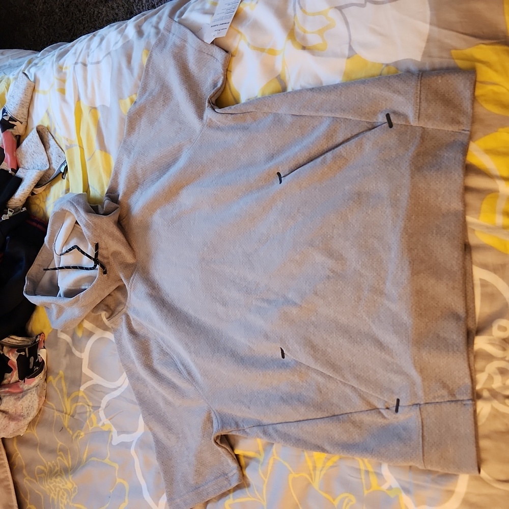 Short sleeve shirt